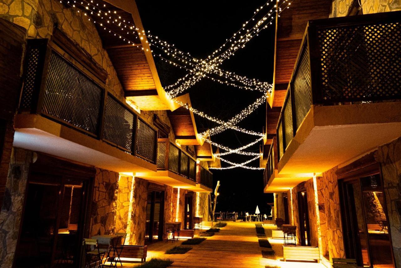 Tas Mahall Luxury Hotel Ağva Eksteriør bilde