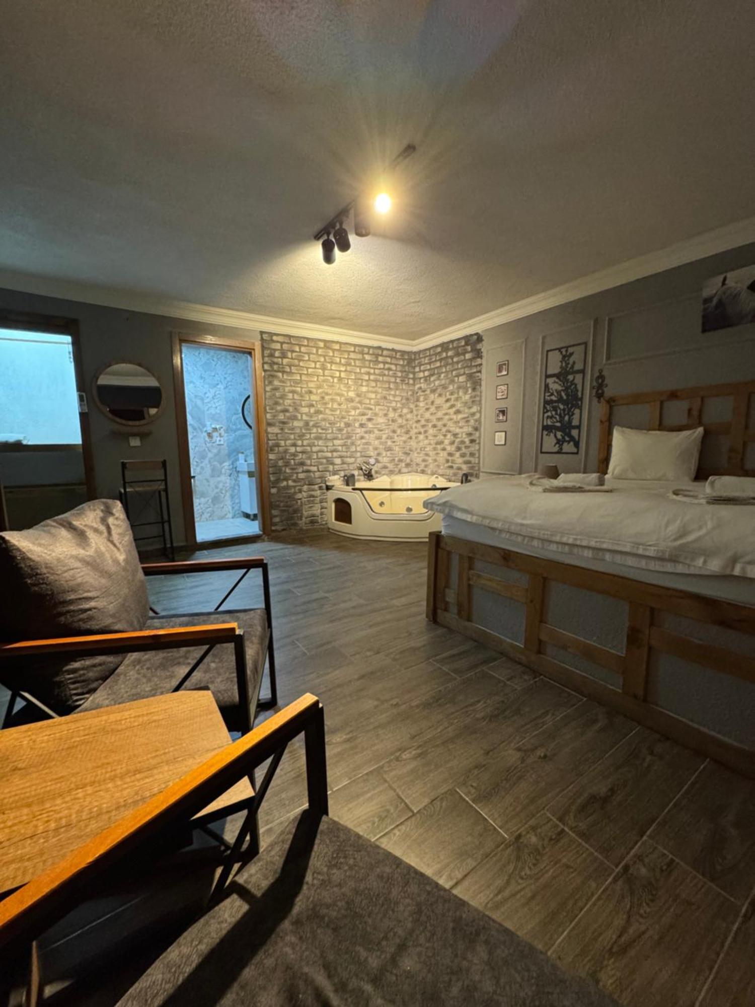 Tas Mahall Luxury Hotel Ağva Eksteriør bilde